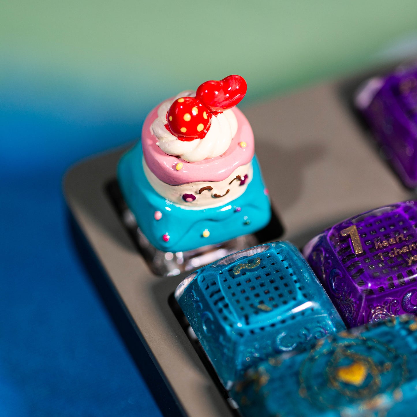 Strawberry Heart Delight · Handmade Resin Artisan Keycap