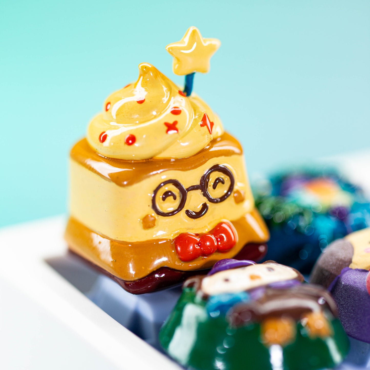 Starry Pudding Scholar · Handmade Resin Artisan Keycap