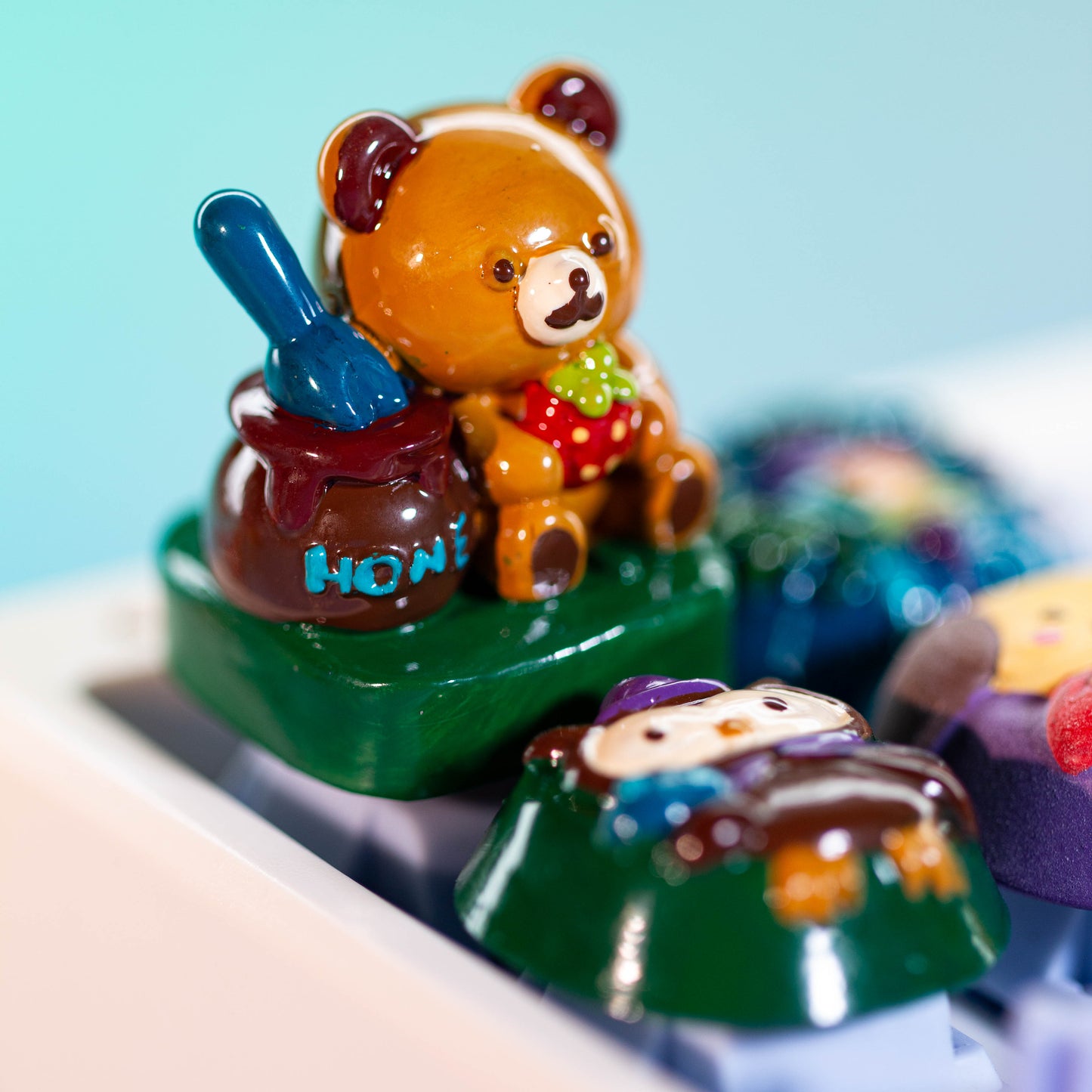 Honeybear Milo · Handmade Resin Artisan Keycap