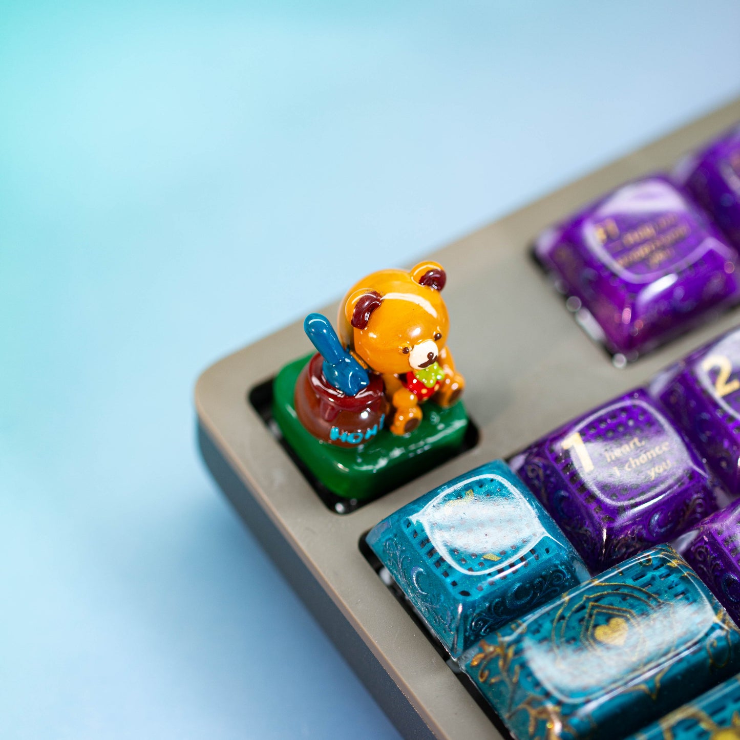 Honeybear Milo · Handmade Resin Artisan Keycap