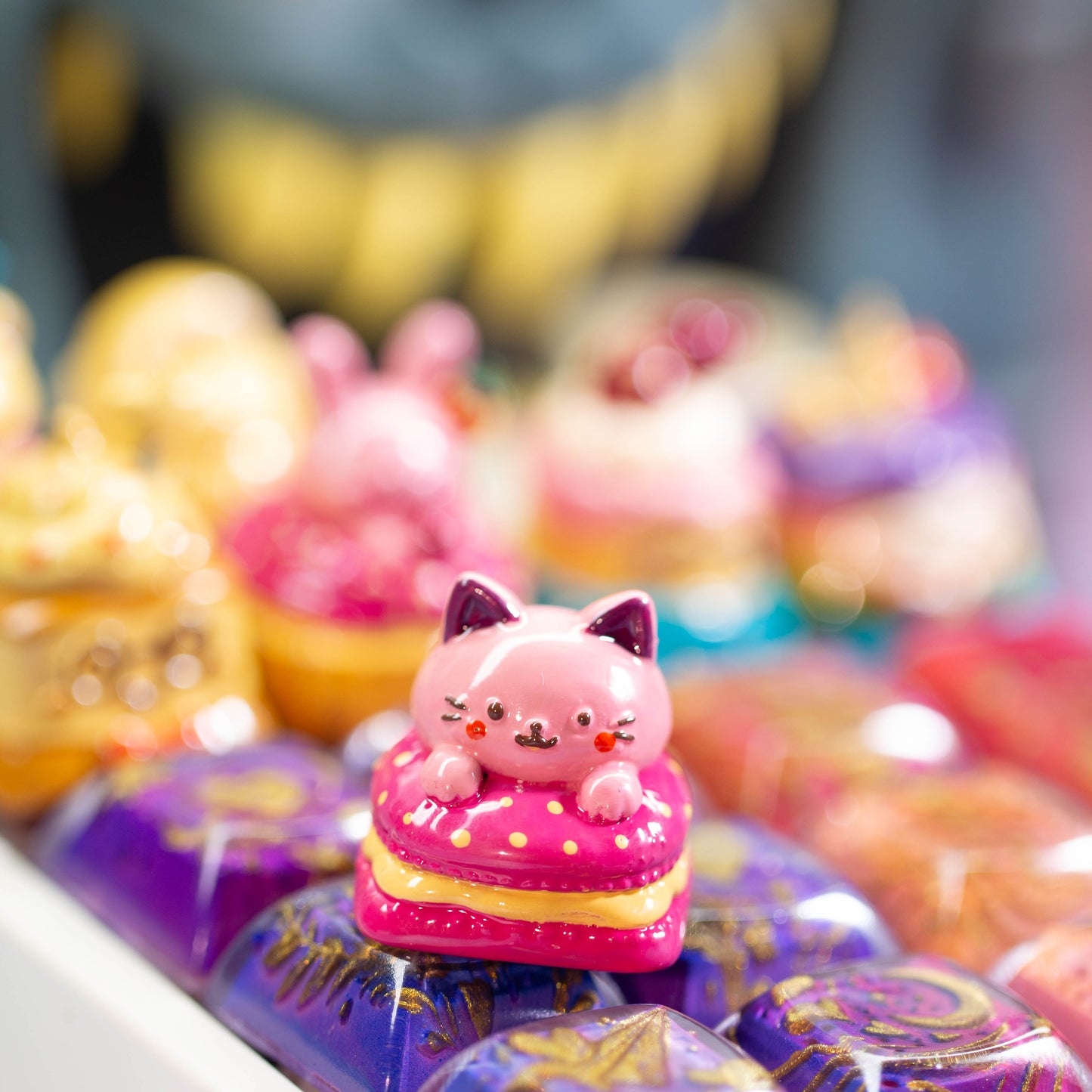 MeowBurger Delight · Handmade Resin Artisan Keycap