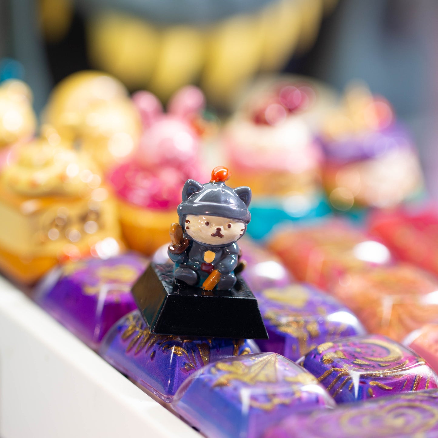 Samurai Cat Guardian · Handmade Resin Artisan Keycap